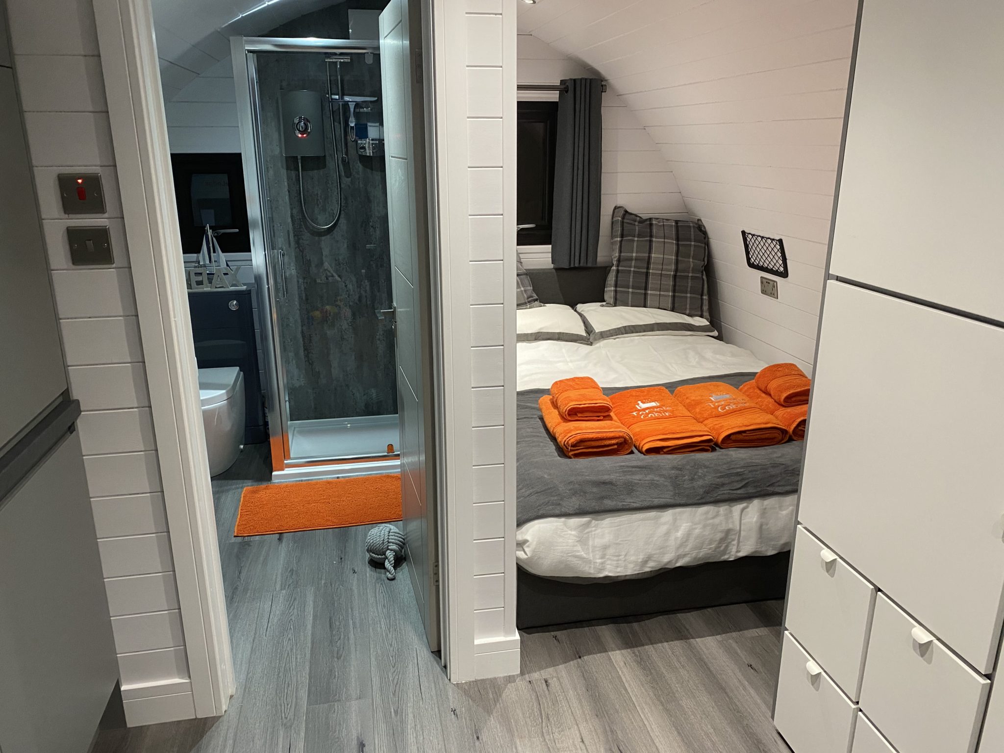 Torvale Pod Bedroom